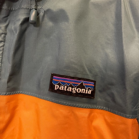 Women’s Patagonia jacket - Picture 2 of 4
